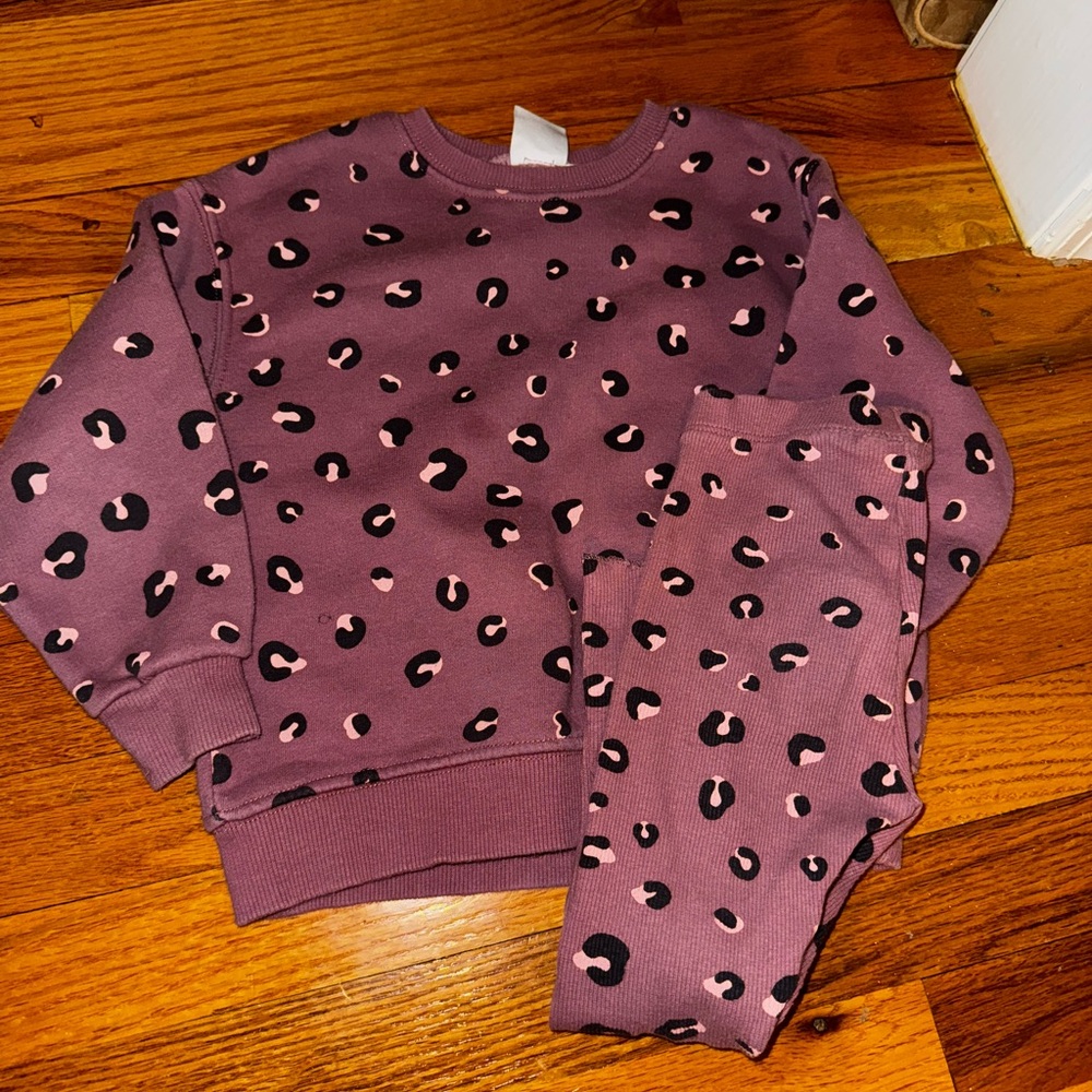 Zara Sweater with matching leggings
